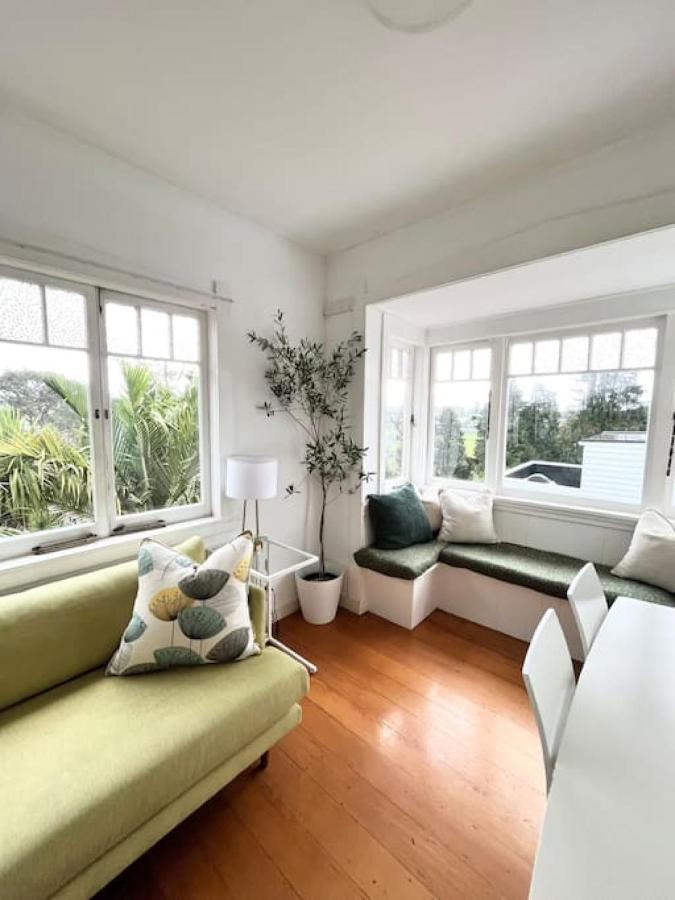 Herne Bay Upper Reserve - 7 Bedrooms Villa